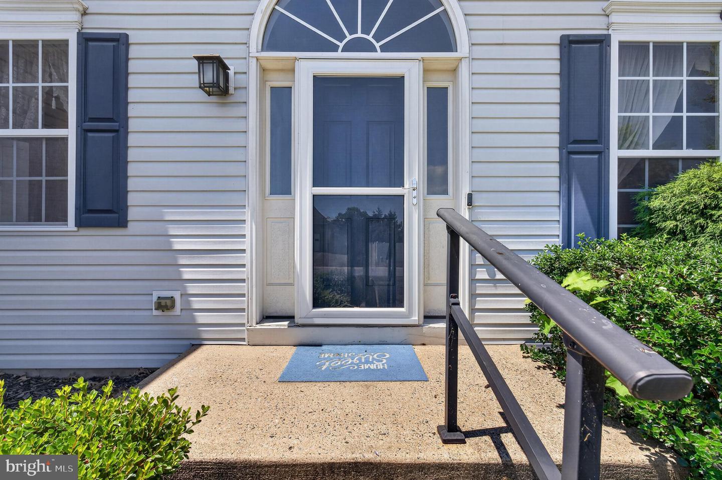 29 Walden Ln Property Photo 6