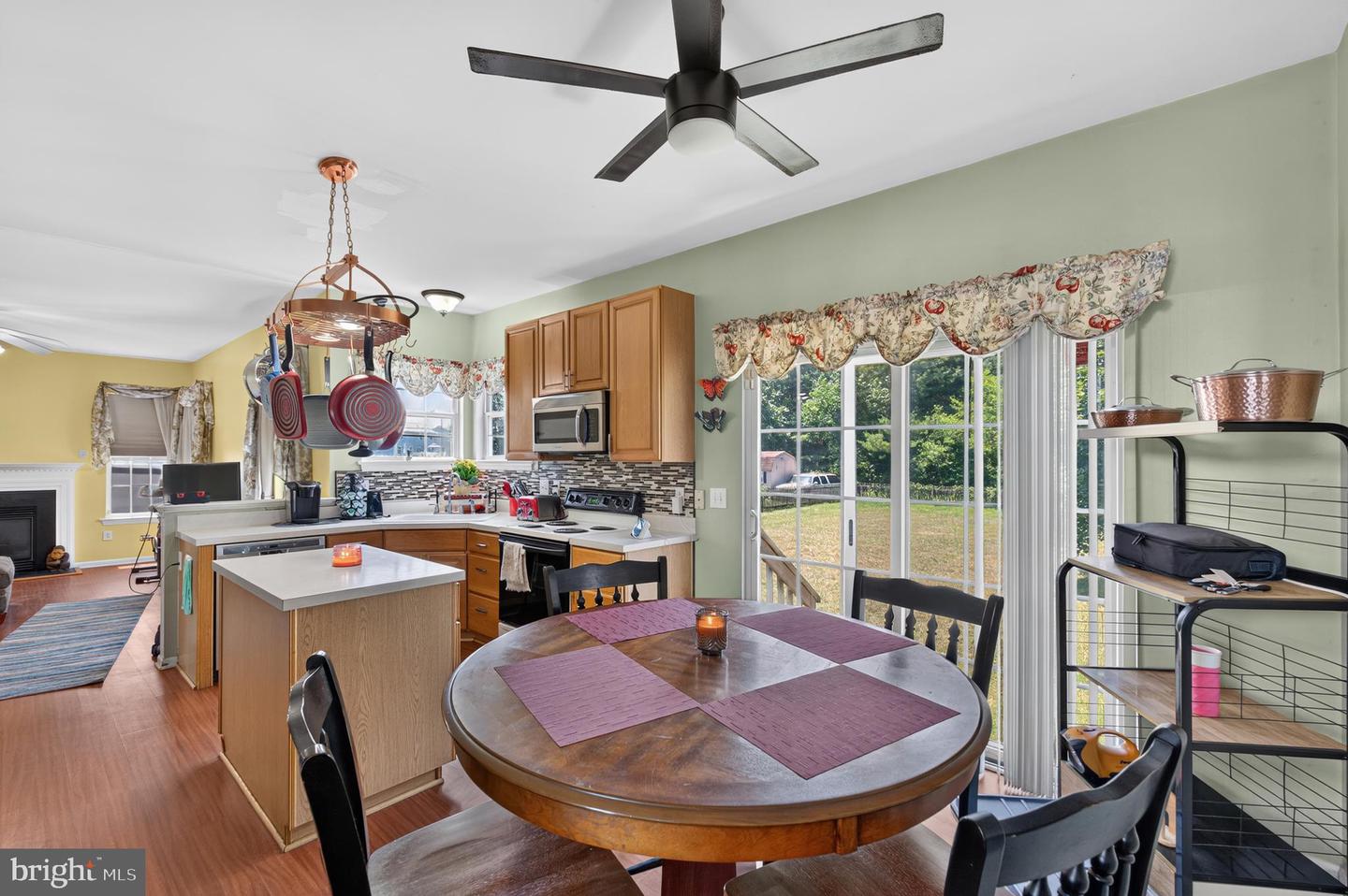 29 Walden Ln Property Photo 23