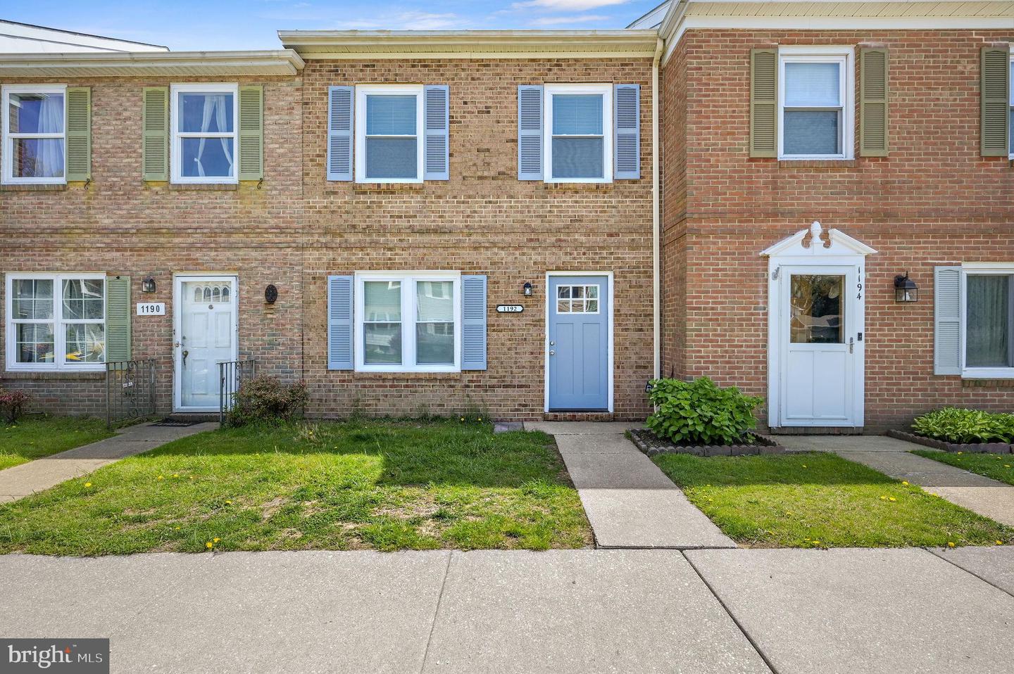 1192 Madison Ct Property Photo 1