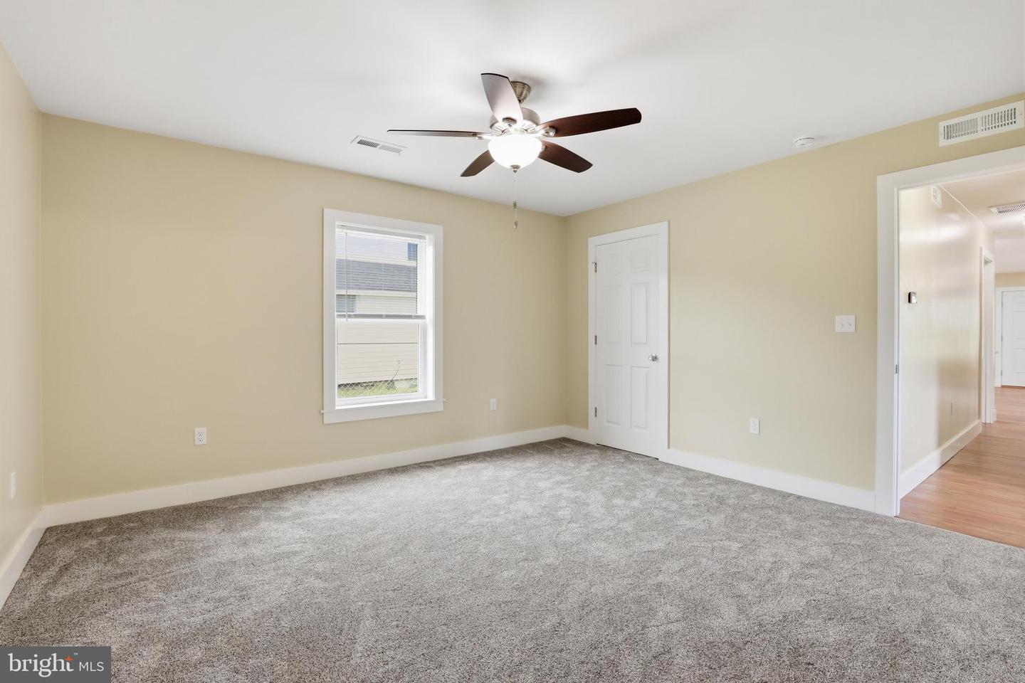 16 S Railroad Ave Property Photo 13