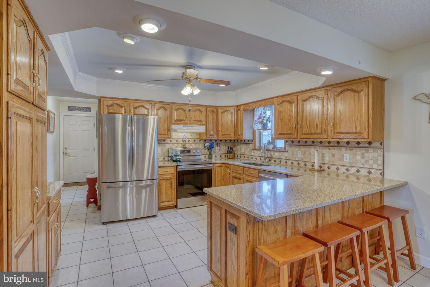 110 E Lucky Estates Dr Property Photo 3