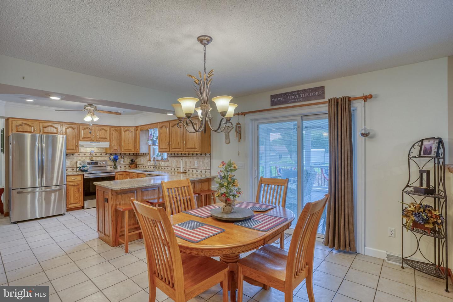 110 E Lucky Estates Dr Property Photo 6
