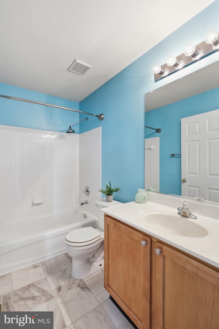 105 Foxwood Dr Property Photo 33