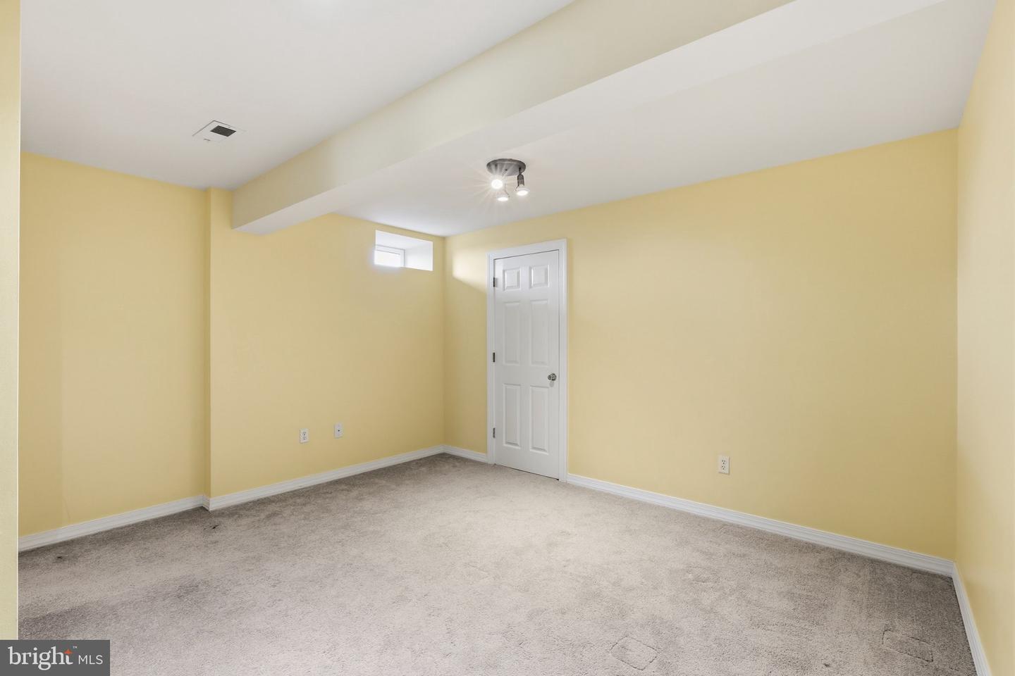 105 Foxwood Dr Property Photo 39