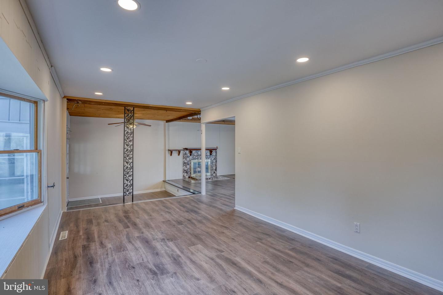 9 John Collins Cir Property Photo 13