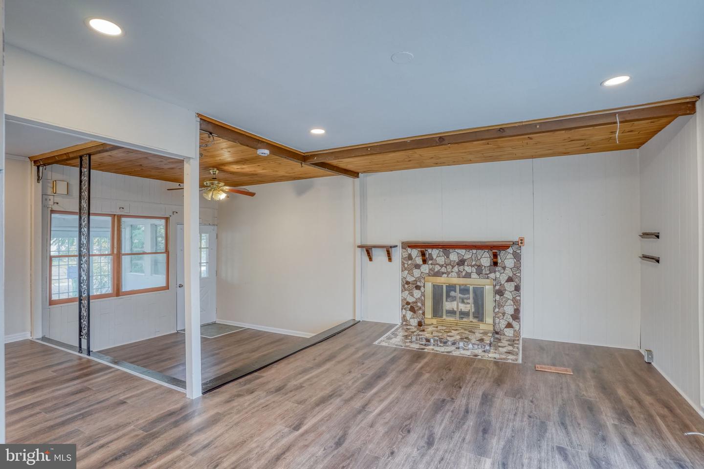 9 John Collins Cir Property Photo 15