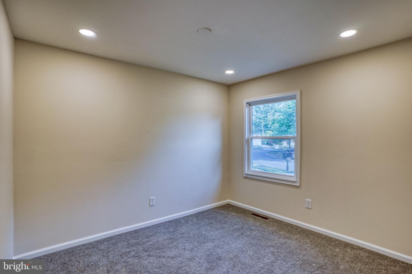 9 John Collins Cir Property Photo 23