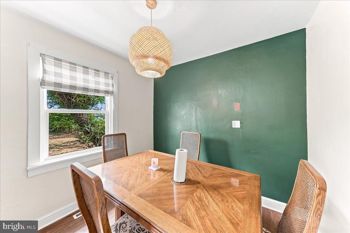411 Cowgill St Property Photo 11