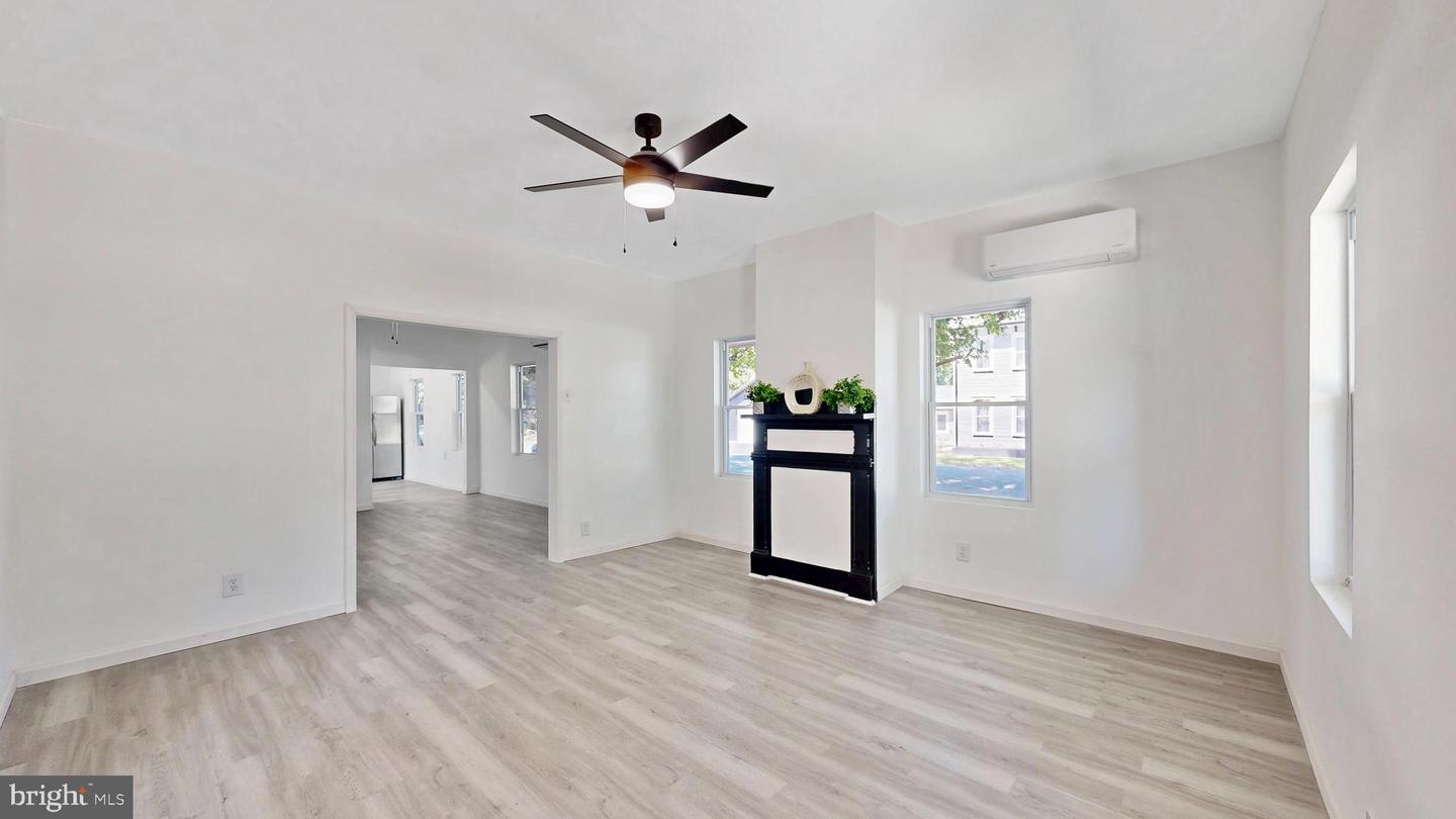 14 E Sewell St Property Photo 22