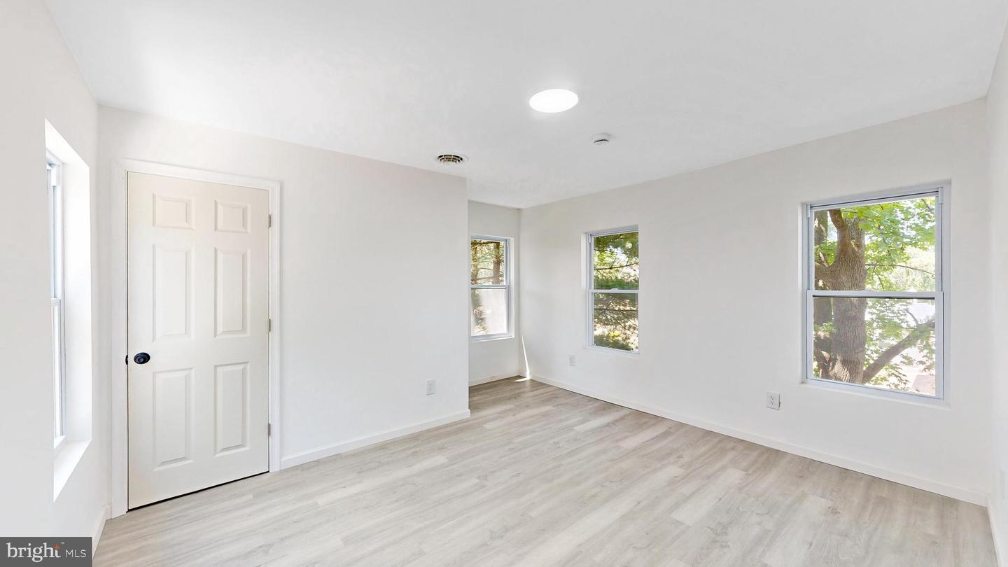 14 E Sewell St Property Photo 26