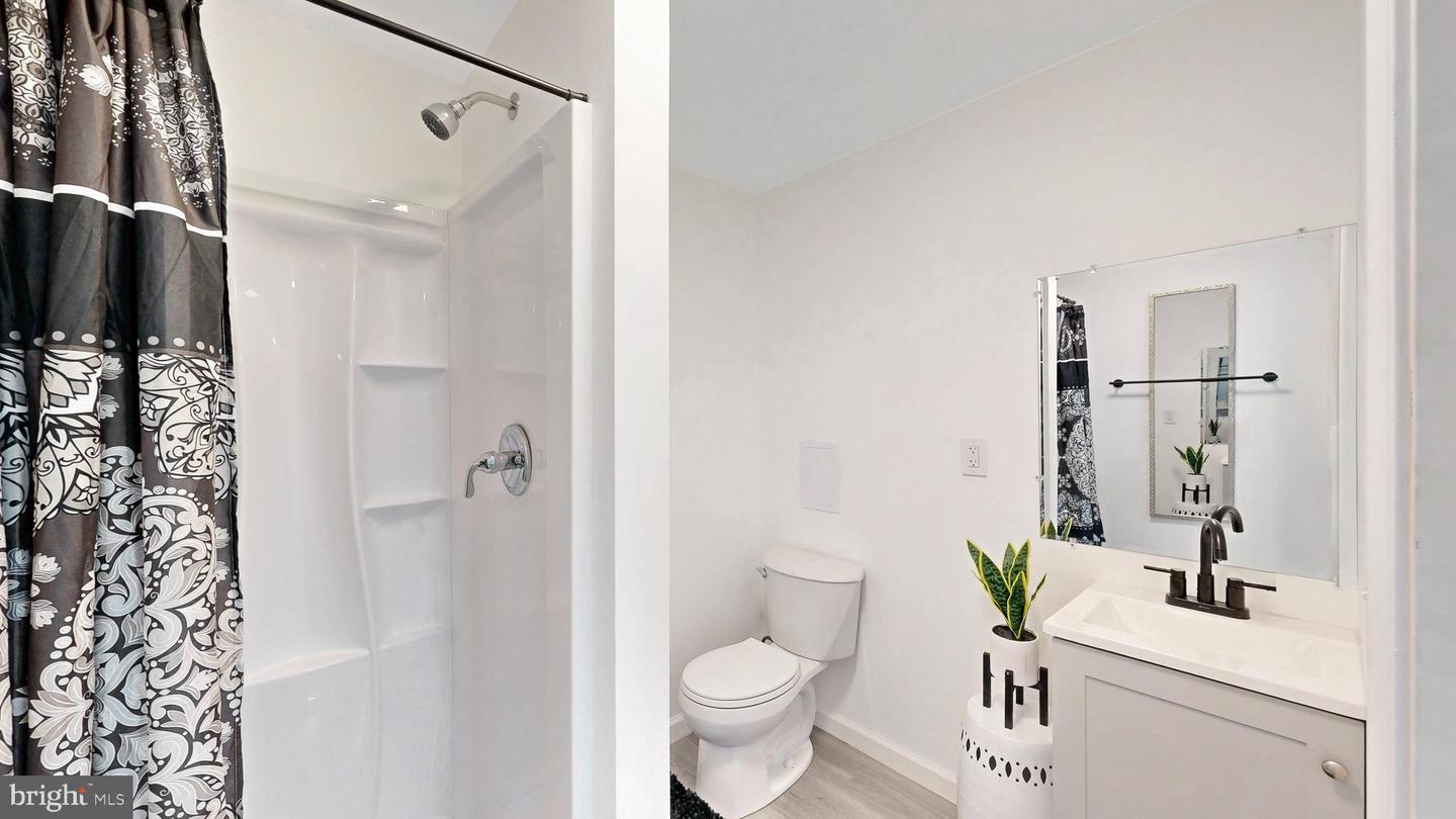 14 E Sewell St Property Photo 32