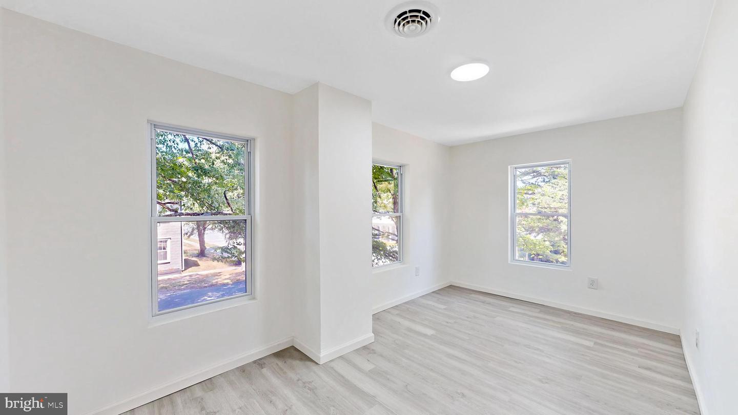 14 E Sewell St Property Photo 35