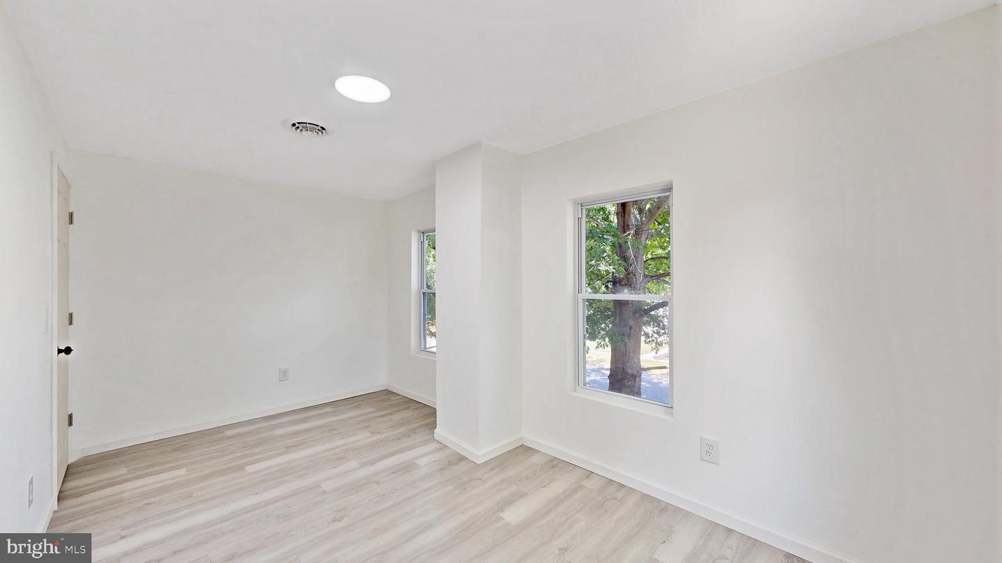 14 E Sewell St Property Photo 36