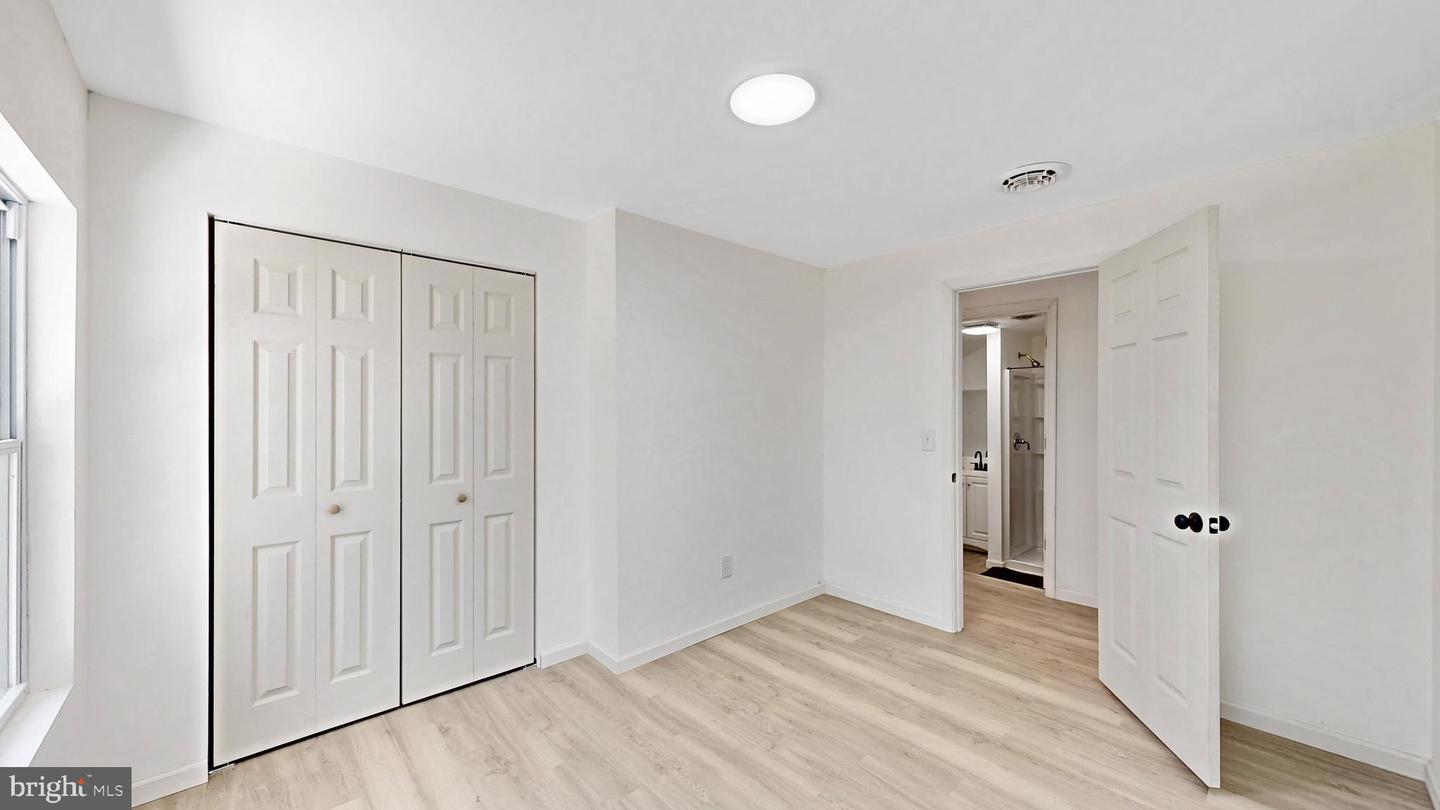 14 E Sewell St Property Photo 39
