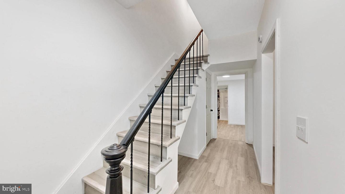 14 E Sewell St Property Photo 40