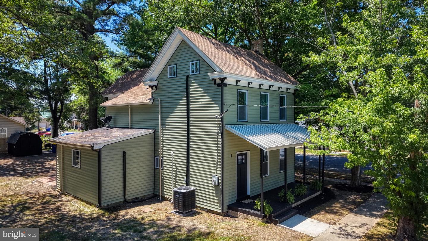 14 E Sewell St Property Photo 45