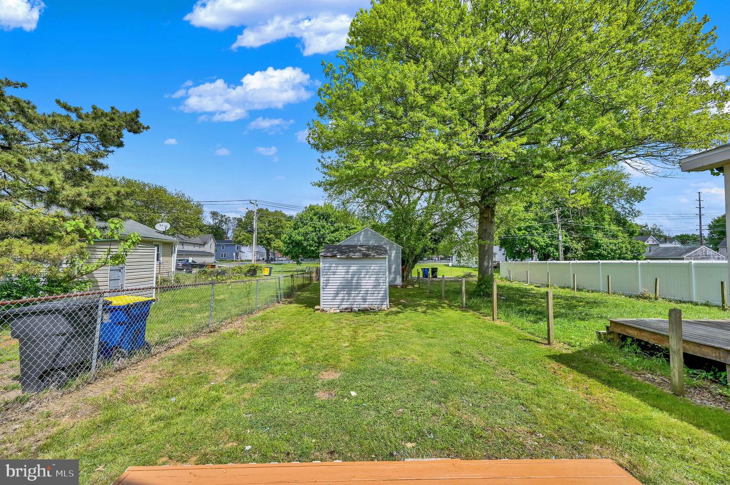 149 N Queen St Property Photo 15