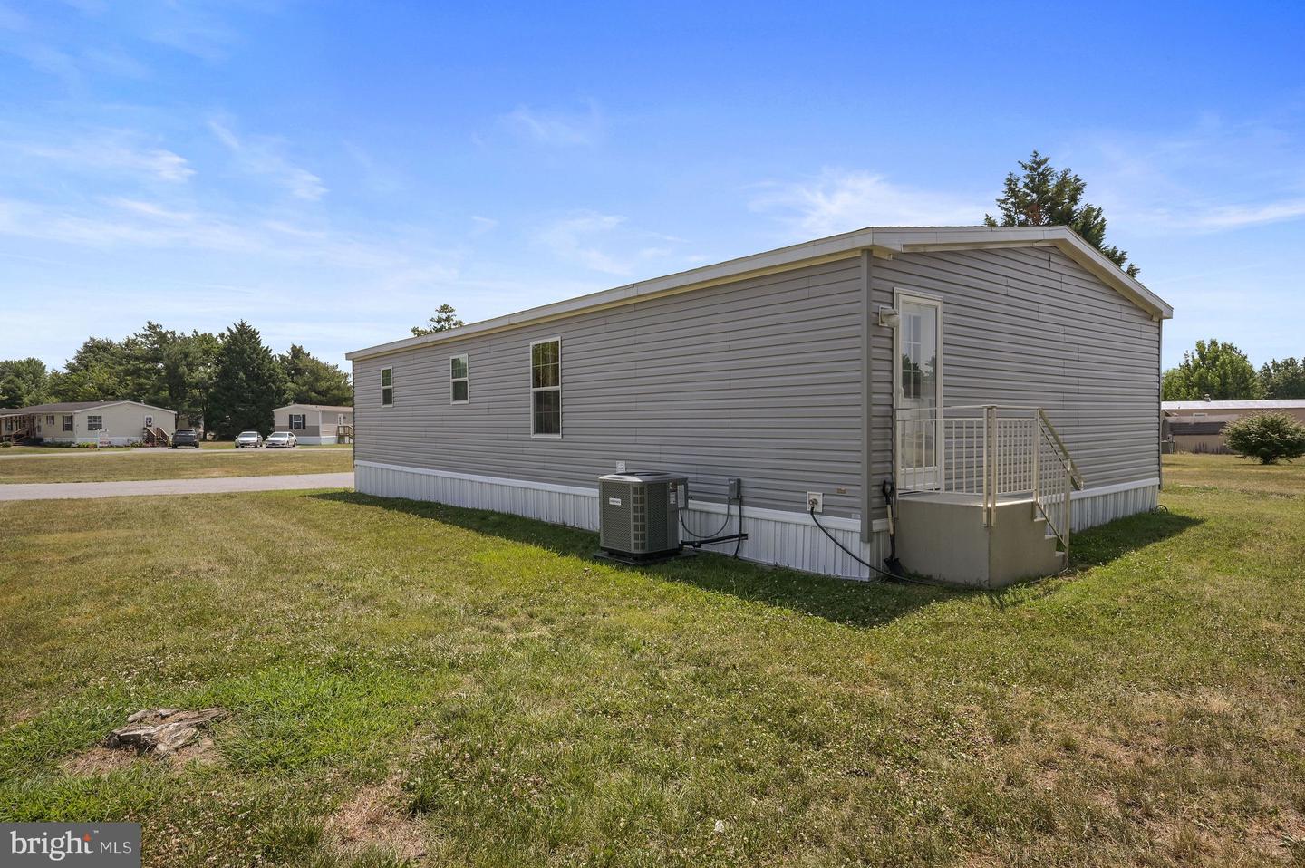 1061 S Little Creek Rd #143 Property Photo 4