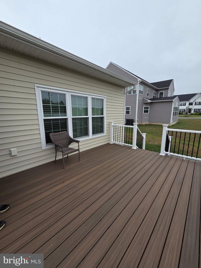 31 Wavyleaf Dr Property Photo 5