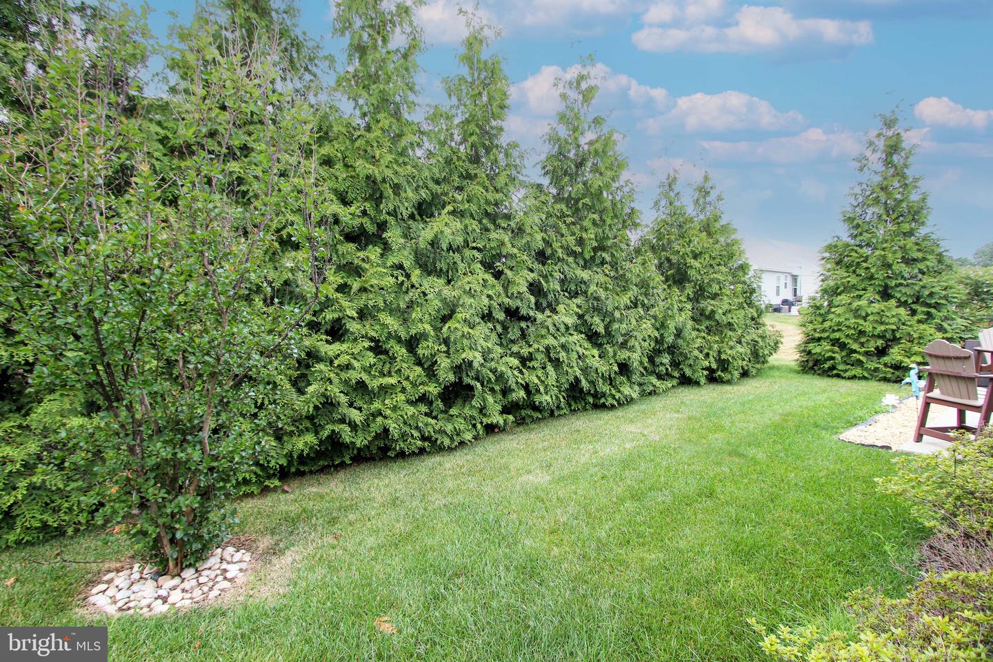 145 E Clarendon Dr Property Photo 25