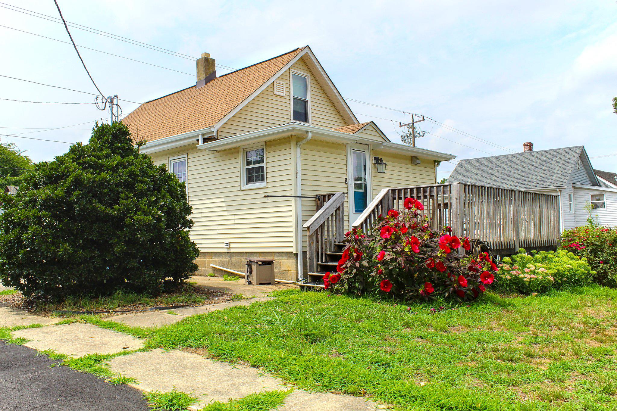 1722 Upper King Rd Property Photo 3
