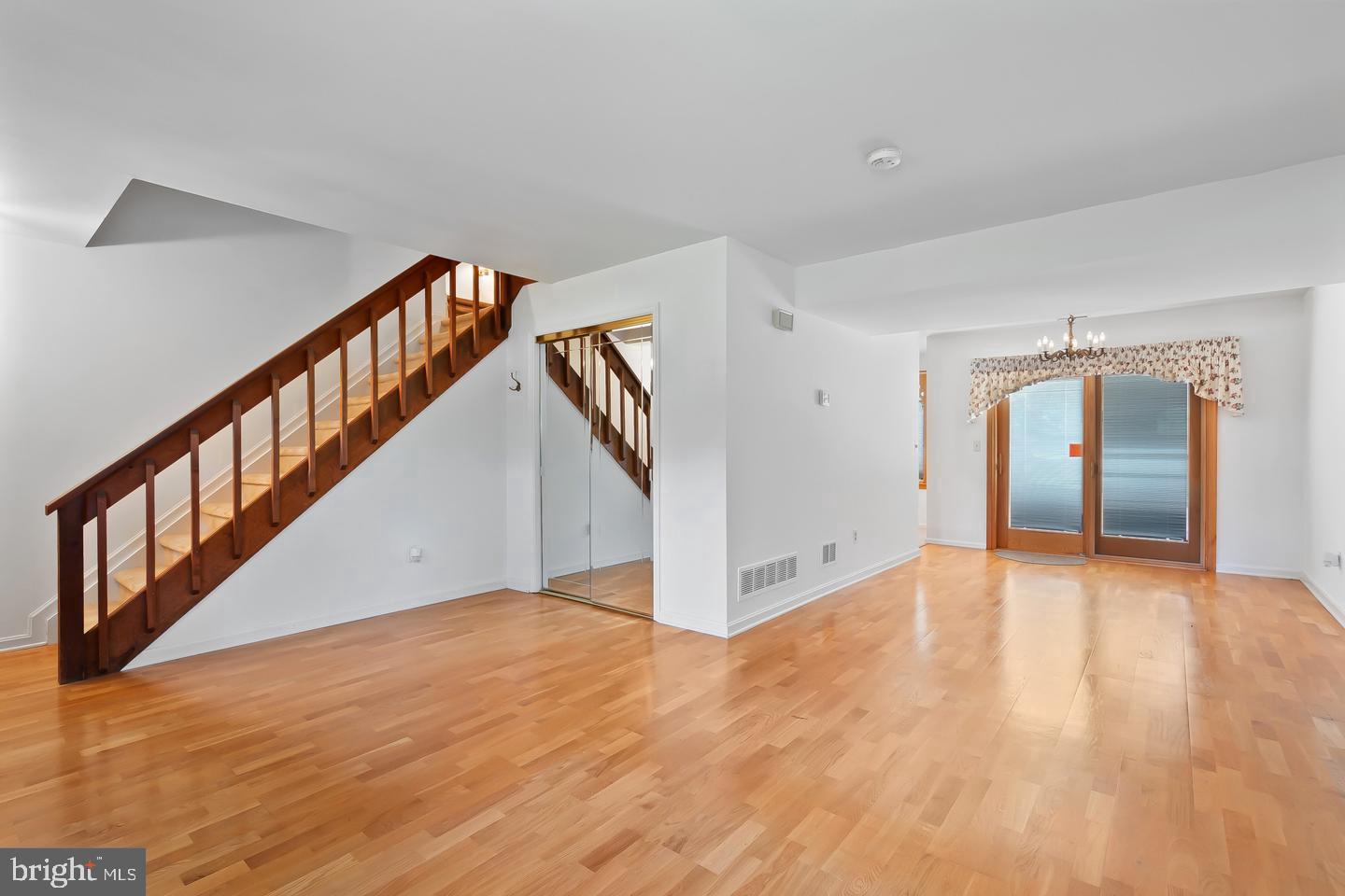 6 Whitemarsh Ct Property Photo 13