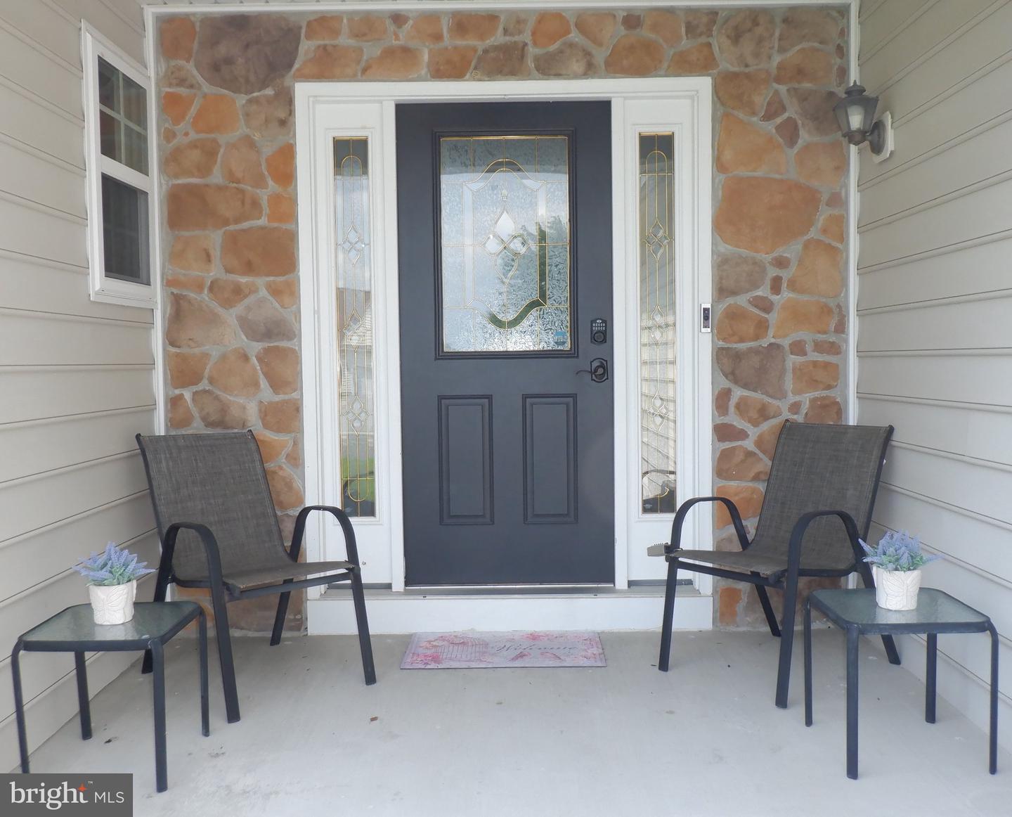 210 S Landing Dr Property Photo 3
