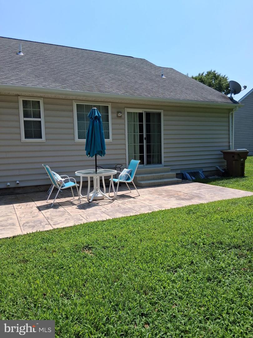 210 S Landing Dr Property Photo 14