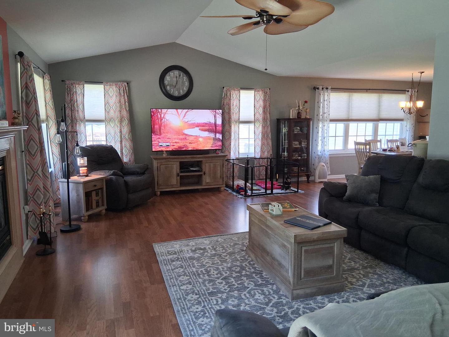 210 S Landing Dr Property Photo 23