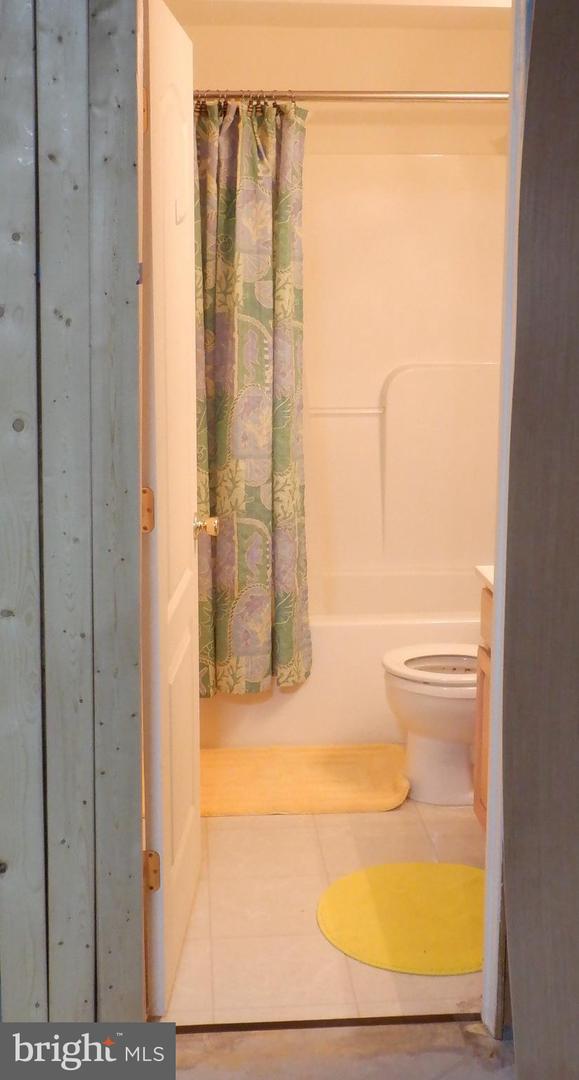 210 S Landing Dr Property Photo 37