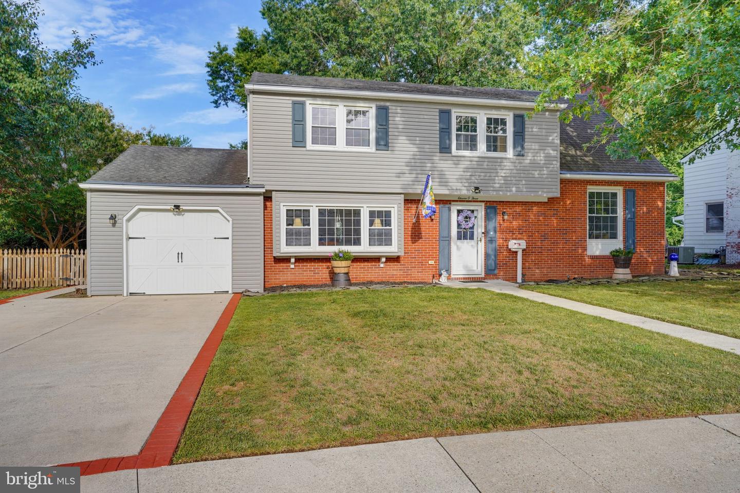 1103 Westview Ter Property Photo 6