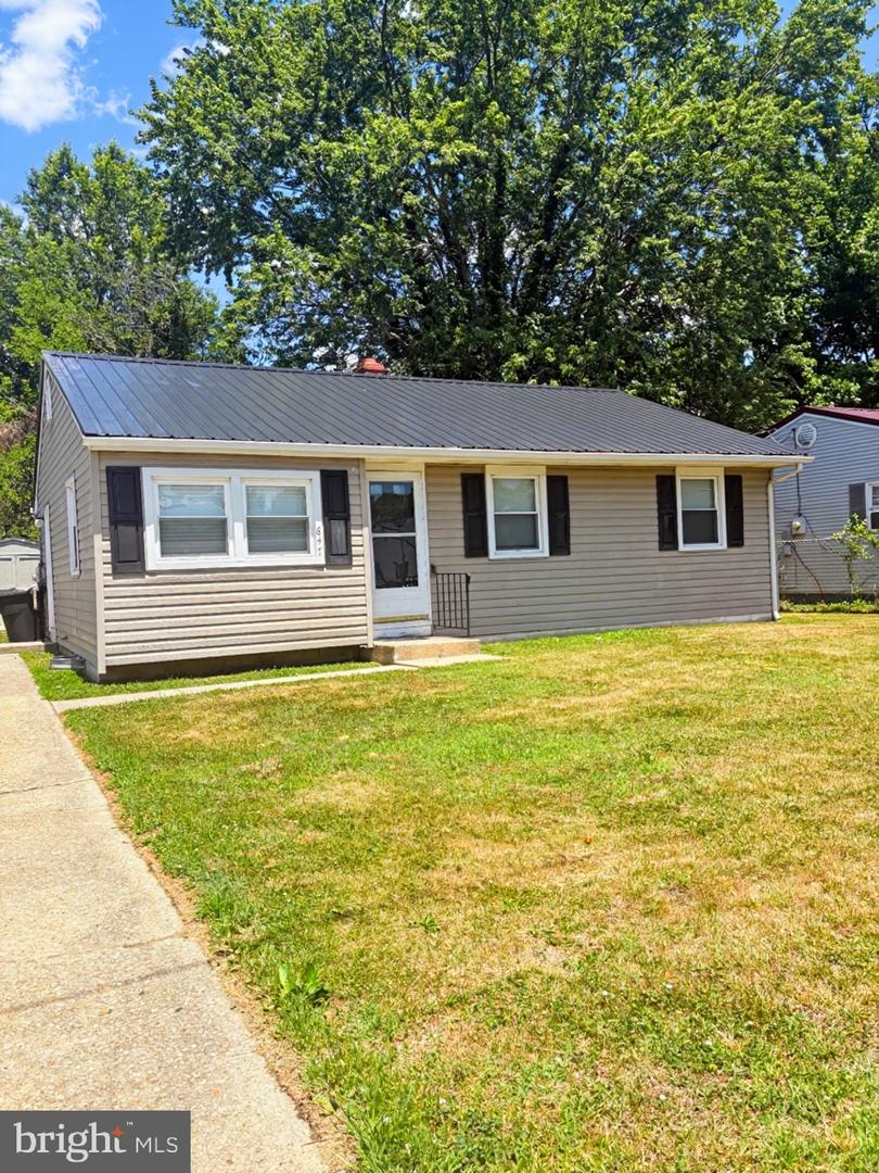 847 LINCOLN ST Property Photo 1