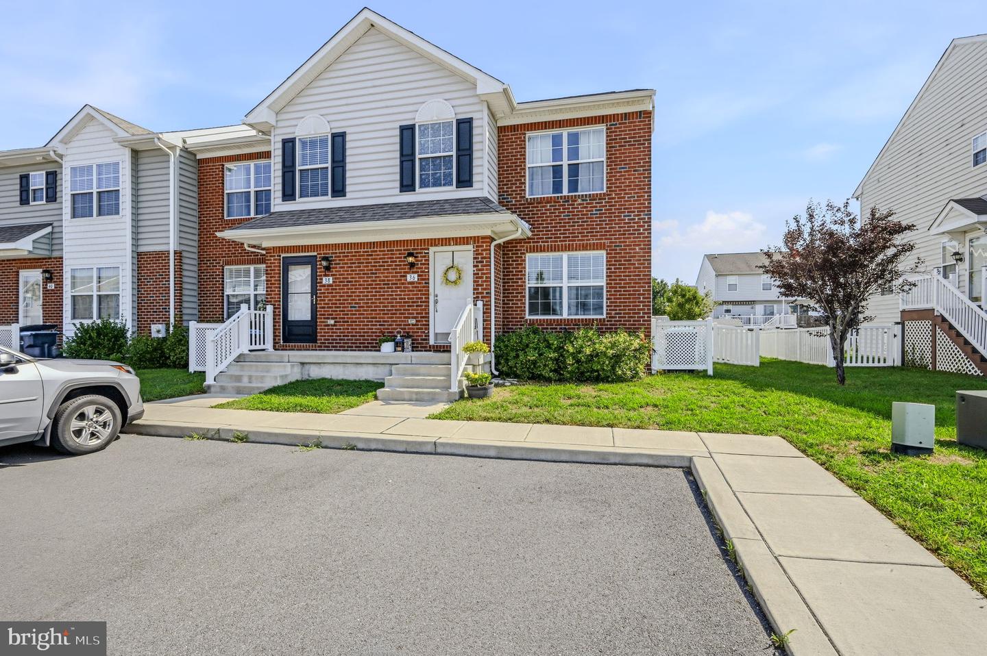 36 Cotswood Ct Property Photo 1