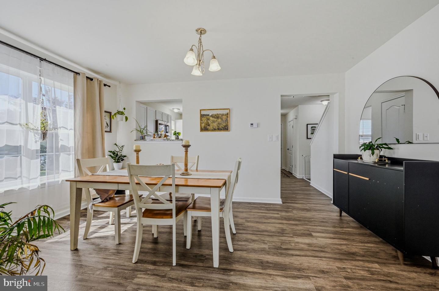 36 Cotswood Ct Property Photo 12