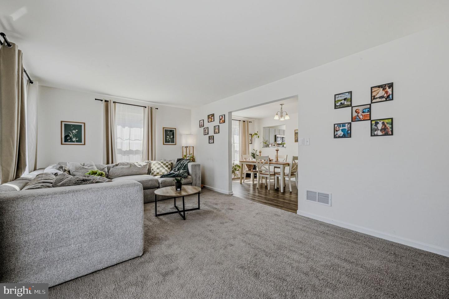 36 Cotswood Ct Property Photo 18