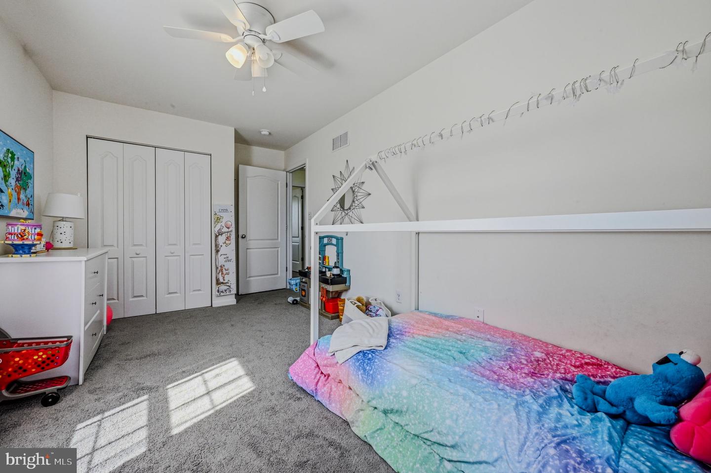 36 Cotswood Ct Property Photo 25