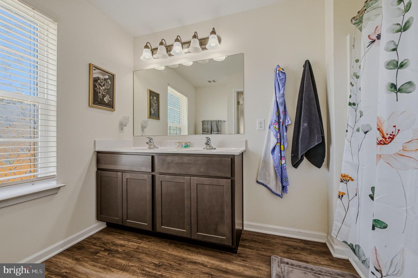 36 Cotswood Ct Property Photo 30