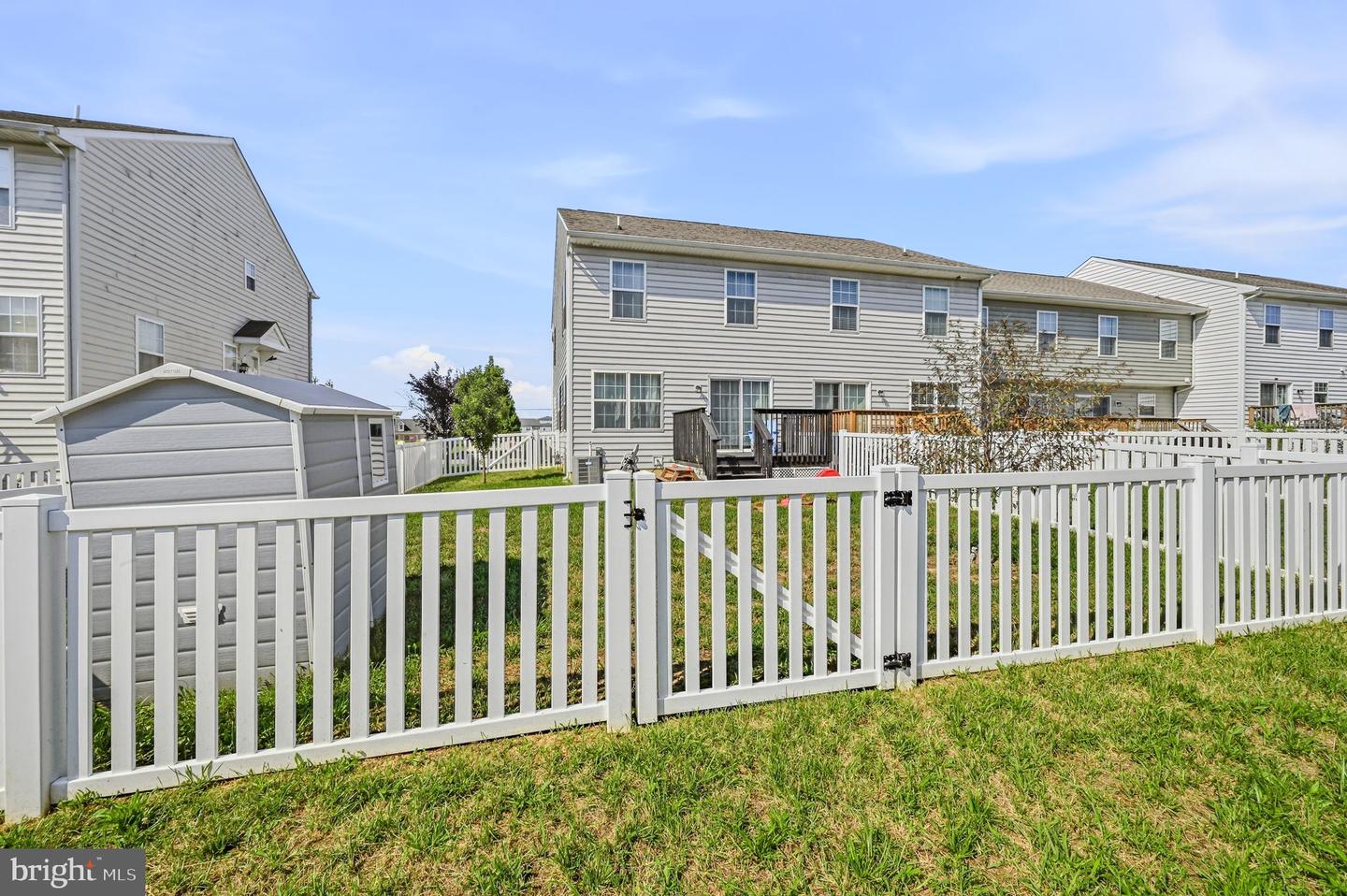 36 Cotswood Ct Property Photo 34