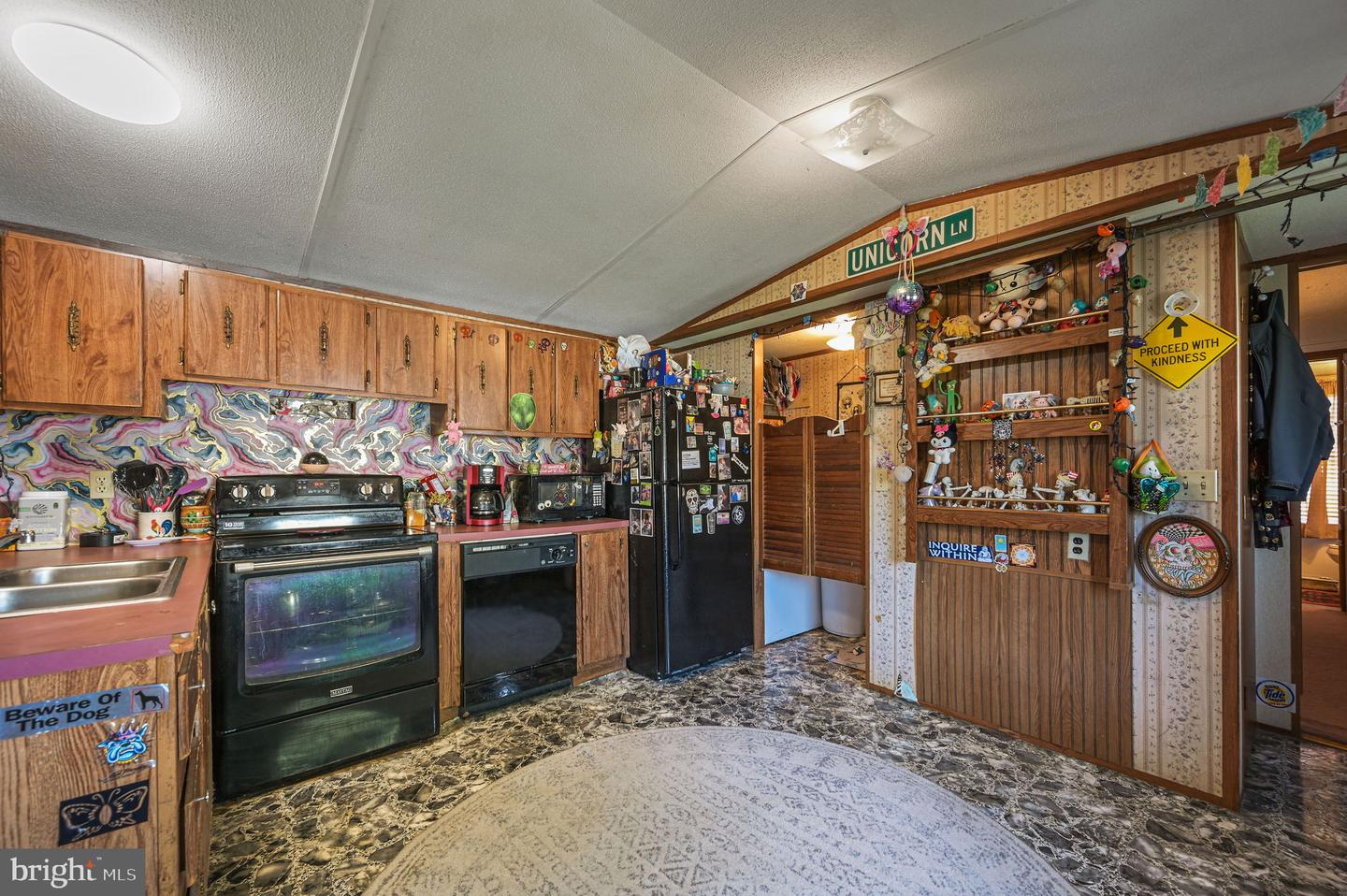 411 Balsam Dr #411 Property Photo 4
