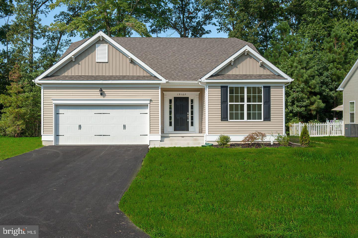 204 Cog Hill Ct Property Photo 1