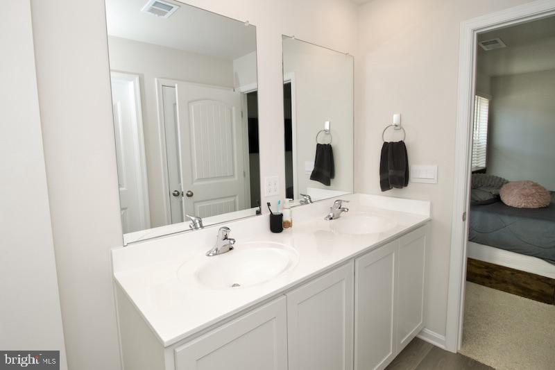 760 Currant Cir Property Photo 28