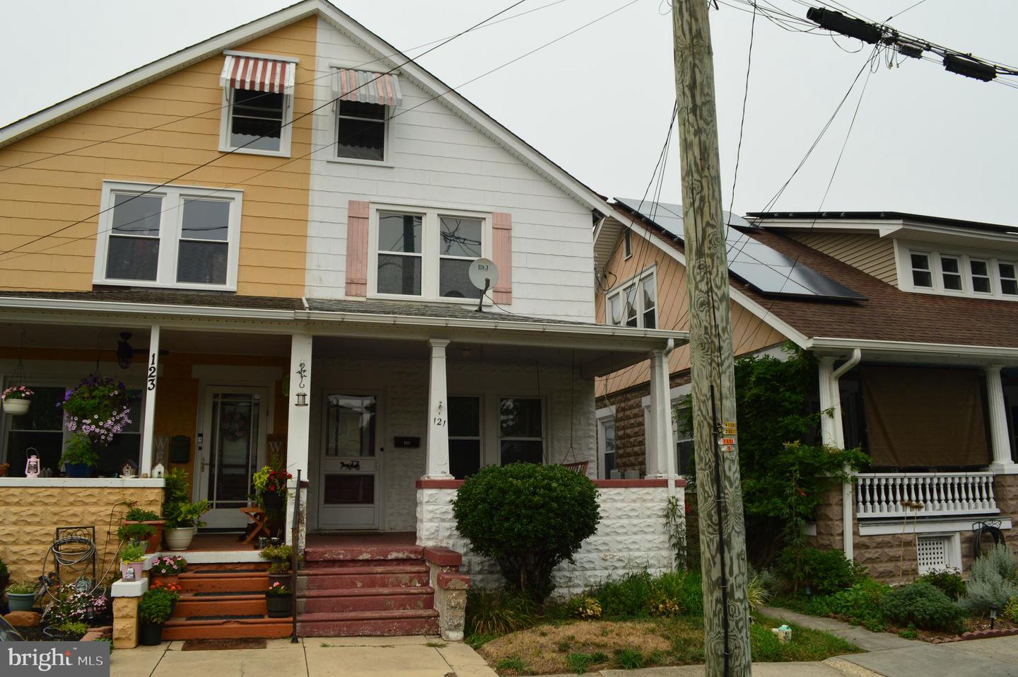 121 Broad St Property Photo 2