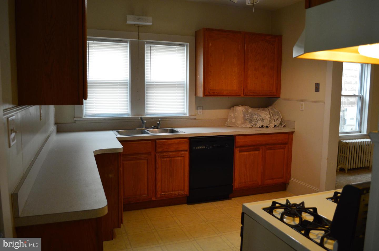 121 Broad St Property Photo 4
