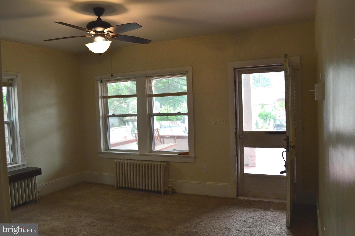 121 Broad St Property Photo 9