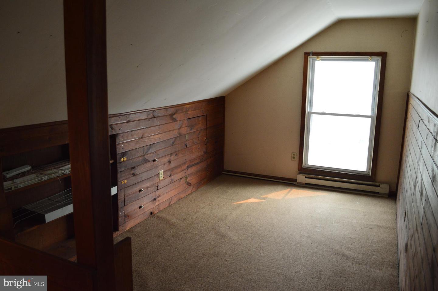 121 Broad St Property Photo 29