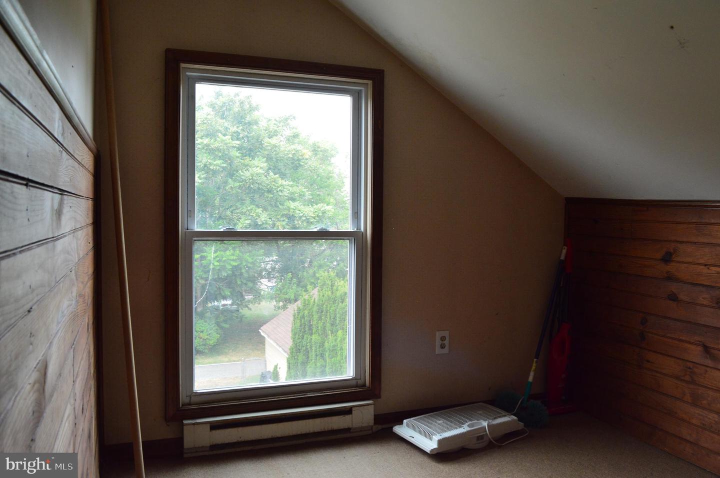 121 Broad St Property Photo 31