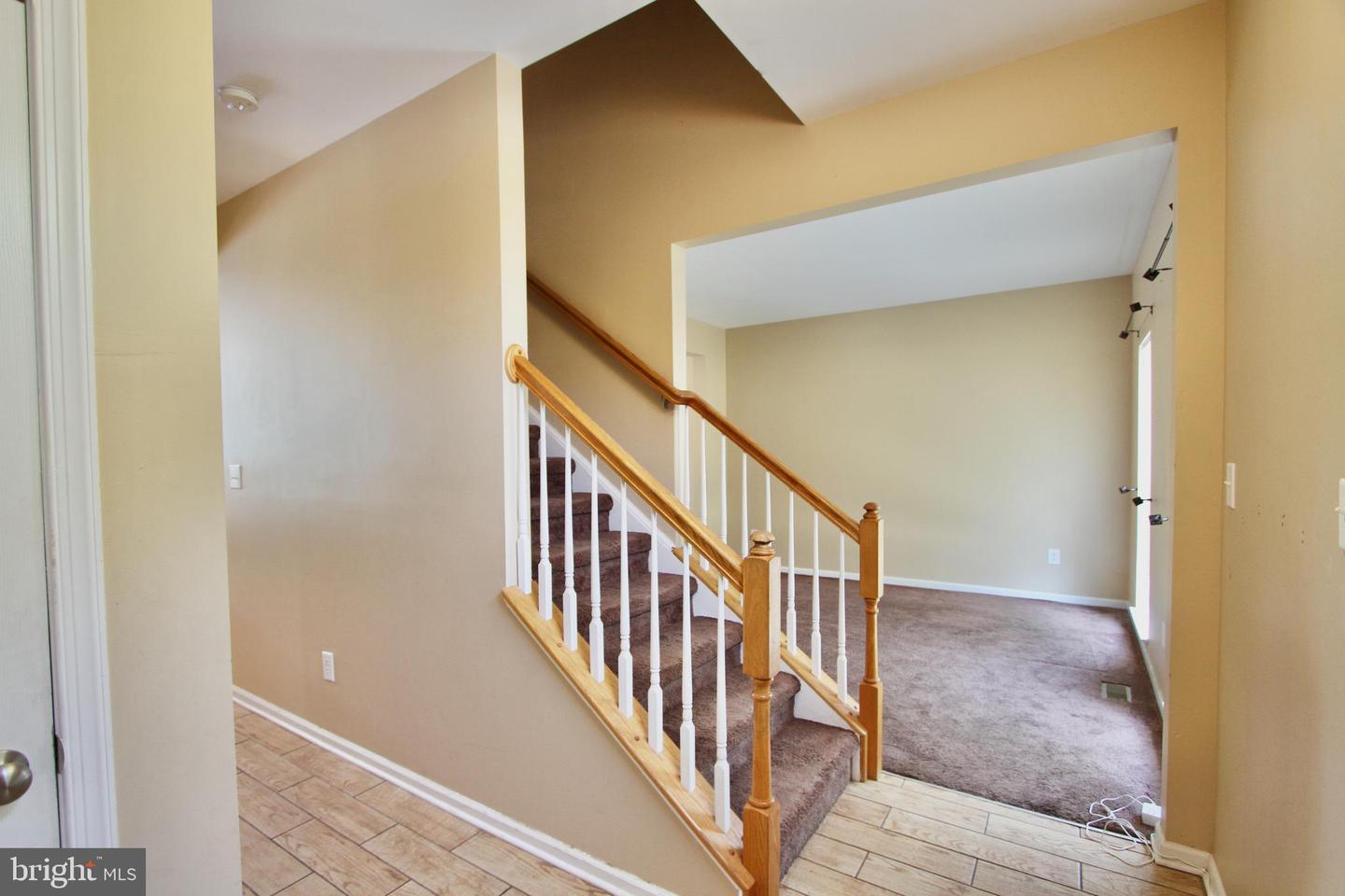 96 Southall Ct Property Photo 9