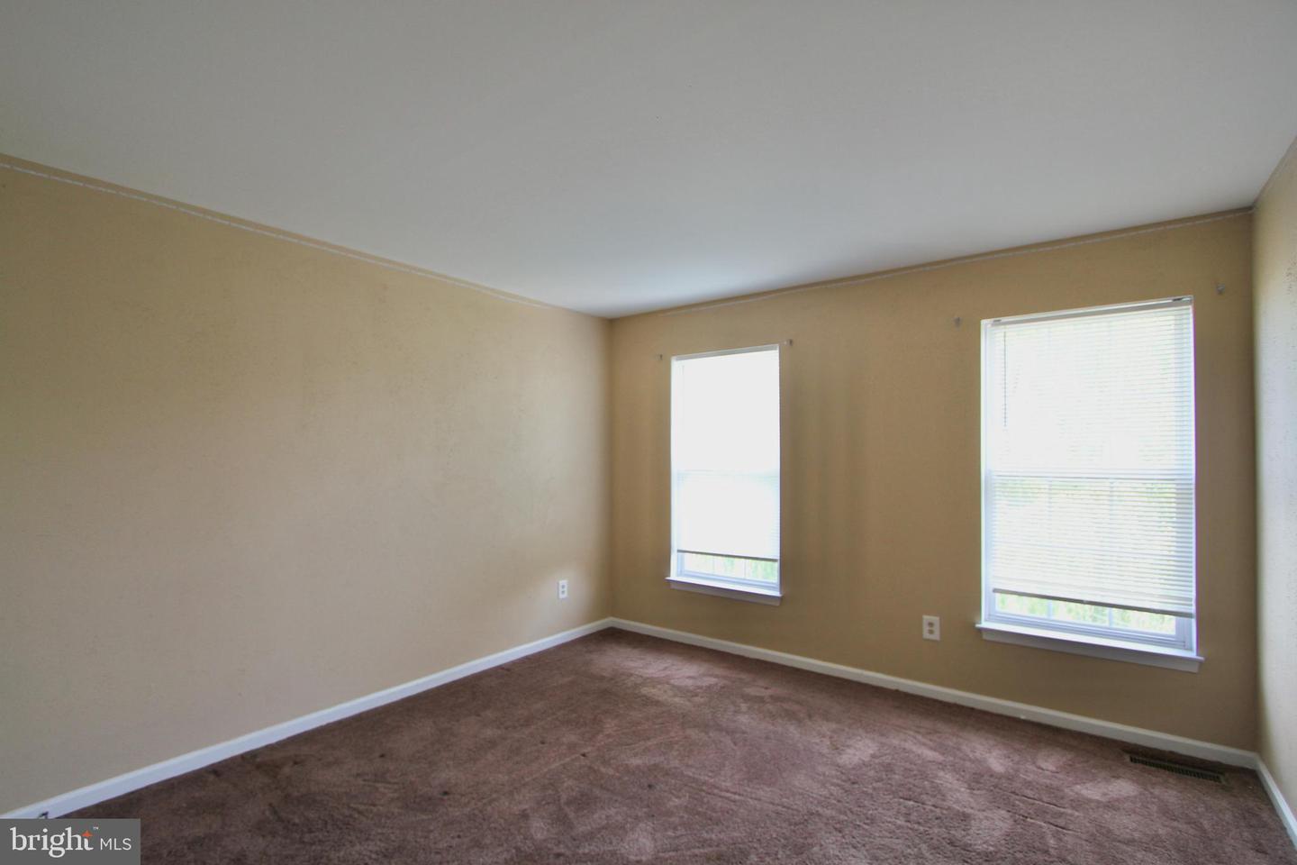 96 Southall Ct Property Photo 14