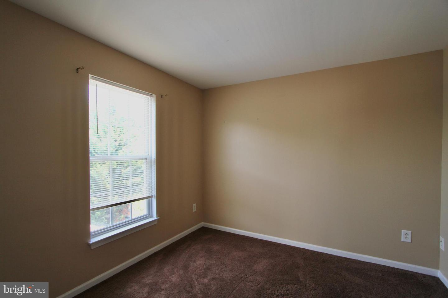 96 Southall Ct Property Photo 15