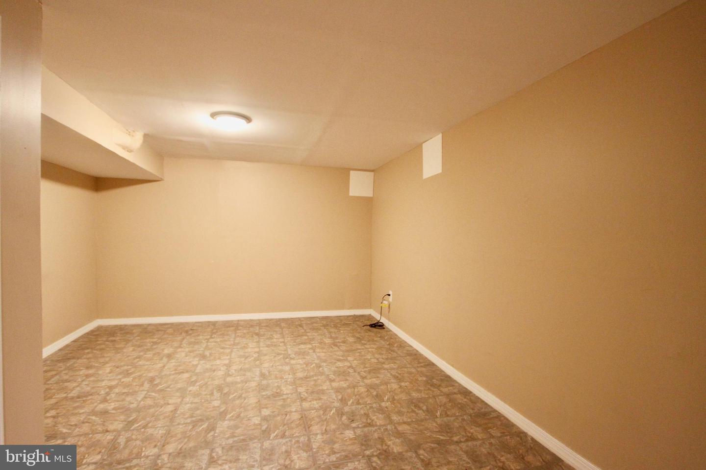 96 Southall Ct Property Photo 18